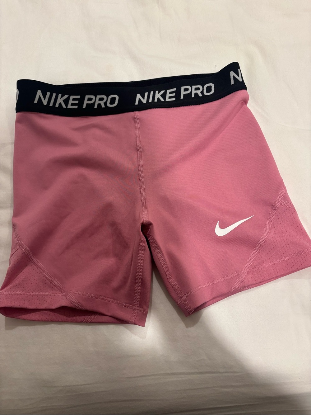 Nike Pro Kids Pink Performance Shorts, NWT
